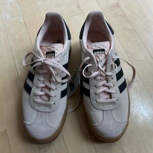 Adidas Gazelle Bold platform sneaker women’s 9 NWT wonder quartz/black